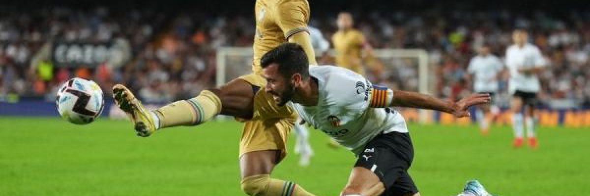 ليفاندوفسكي-يهدي-برشلونة-فوزا-مثيرا-في-الدقائق-الاخيرة-بميدان-فالنسيا