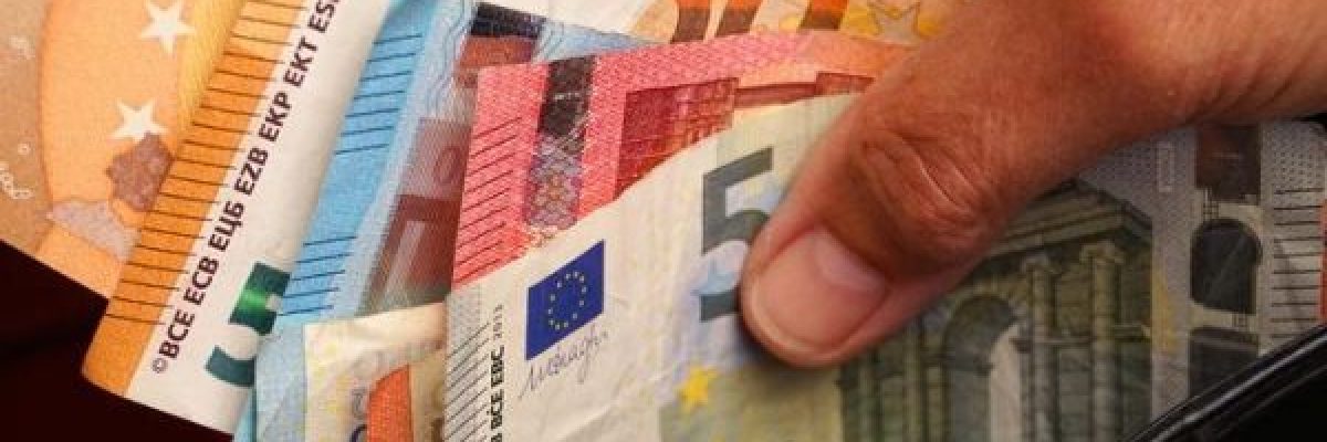 ما-علاقة-التبرع-بالمال-في-الاصابة-بالزهايمر؟