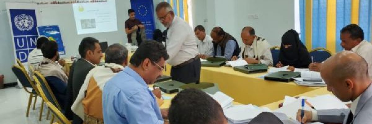 مارب-.-تدشين-البرنامج-التدريبي-الخاص-بالدليل-الوطني-للامن-والسلامة-في-المدارس