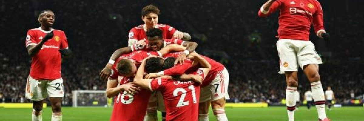 مانشستر-يونايتد-يسحق-منافسه-توتنهام-بثلاثية-نظيفة-في-الدوري-الانجليزي