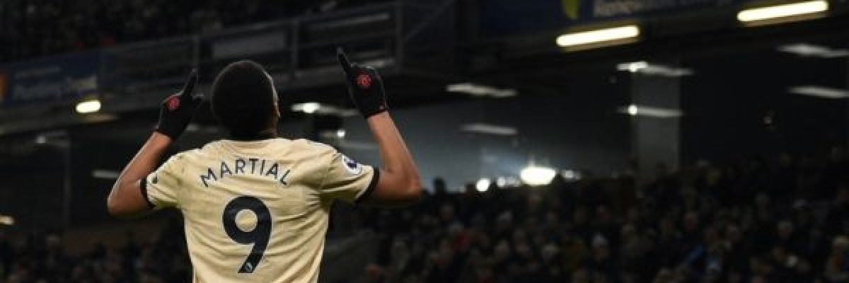 مانشستر-يونايتد-يسقط-بيرنلي-ويقترب-من-المركز-الرابع