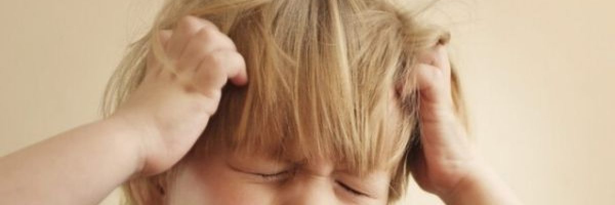 متى-يكون-صداع-طفلك-علامة-على-امر-اكثر-خطورة؟
