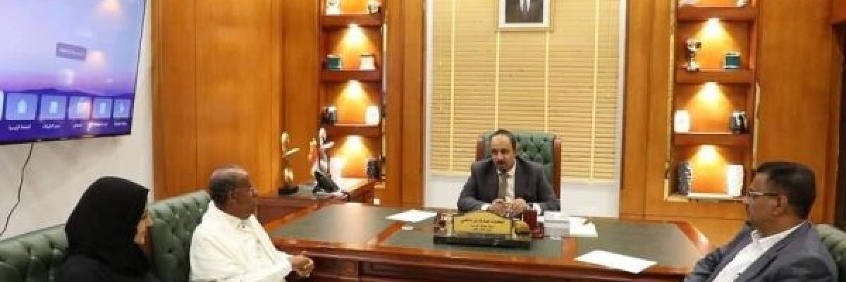 محافظ-حضرموت-يُشيد-بثراء-التجربة-الشعرية-الغنائية-للشاعر-صالح-عبيد-باظفاري محافظ-حضرموت-يُشيد-بثراء-التجربة-الشعرية-الغنائية-للشاعر-صالح-عبيد-باظفاري