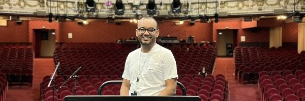 محمد-القحوم.-موسيقار-يمني-ينقل-فن-بلاده-الى-العالم