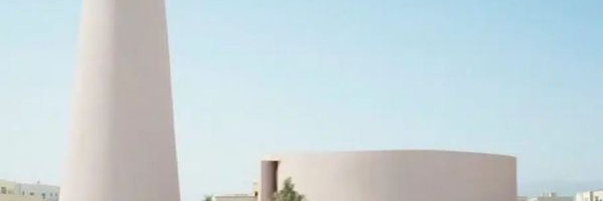 مسجد-عُماني-وُصِف-باعجوبة-الضوء.-اليك-هذه-المعلومات-عنه