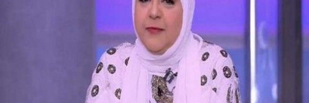 مطربة-مصرية-شهيرة-ترتدي-الحجاب-وترفض-التوقف-عن-الغناء