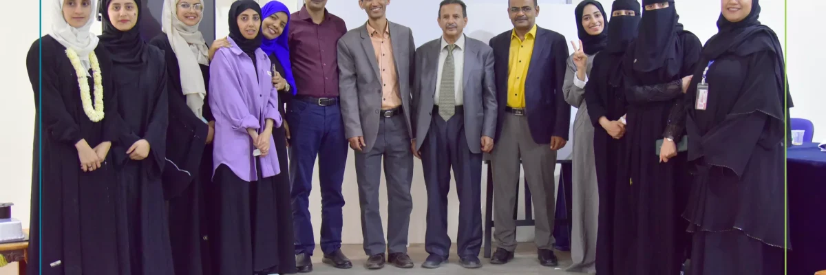 مناقشة-ابحاث-تخرج-طلبة-الفنون-الجميلة-_تصميم-داخلي_