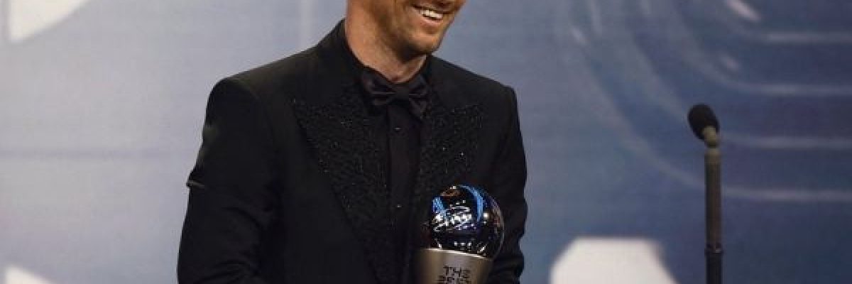 ميسي-يفوز-بجائزة-افضل-لاعب-في-العالم-والثلاثية-ترجح-كفة-غوارديولا