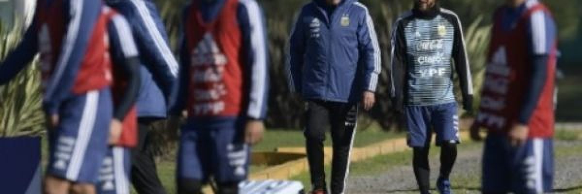 ميسي-يلتحق-بتدريبات-المنتخب-الارجنتيني-استعداداً-لمونديال-2018