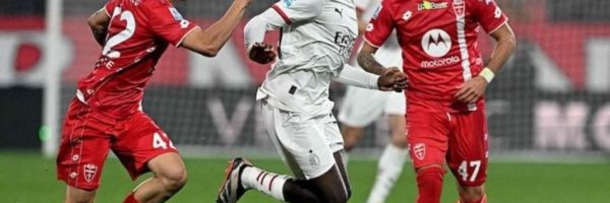 ميلان-يستعد-لمواجهة-ريال-مدريد-بالفوز-على-مونزا-في-الدوري-الايطالي