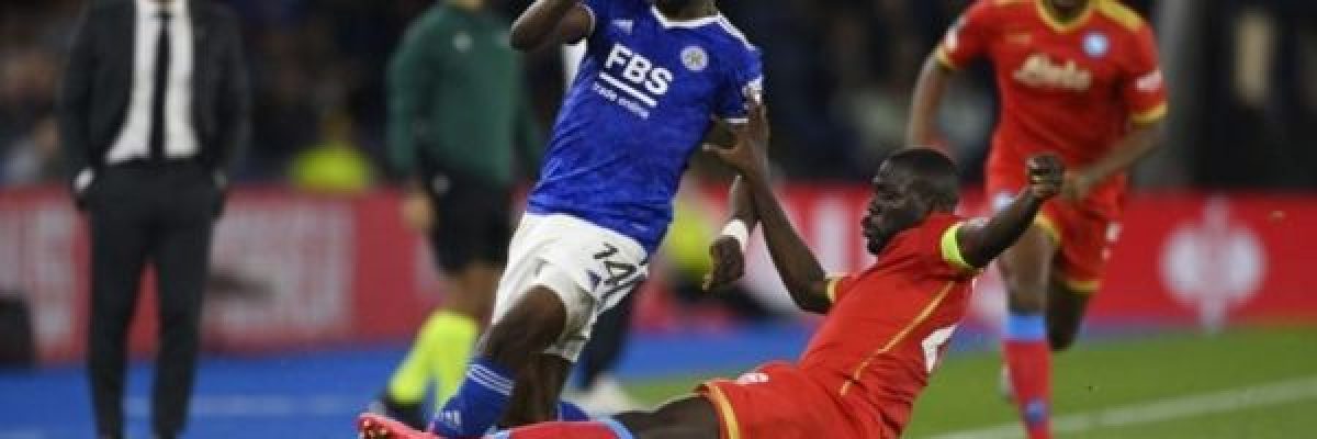 نابولي-يعود-من-بعيد-ويفرض-التعادل-على-ليستر-سيتي