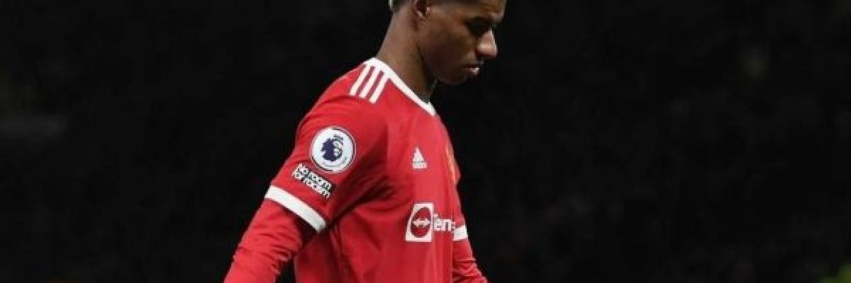 نجم-مانشستر-يونايتد-يوكل-10-محامين-لمقاضاة-طالب-مصري