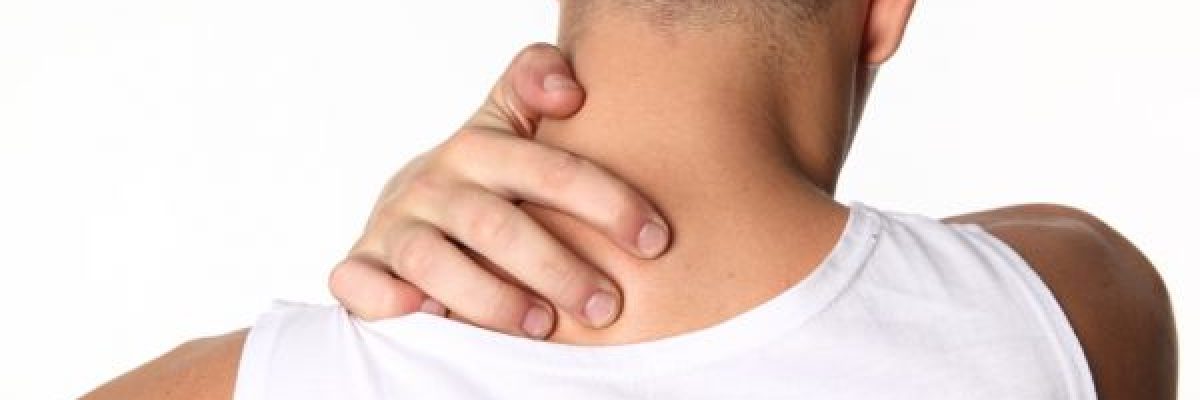 هل-تعاني-من-الام-الرقبة؟.-طريقةٌ-تجعلك-تتعافى-في-10-ثوان.-فيديو